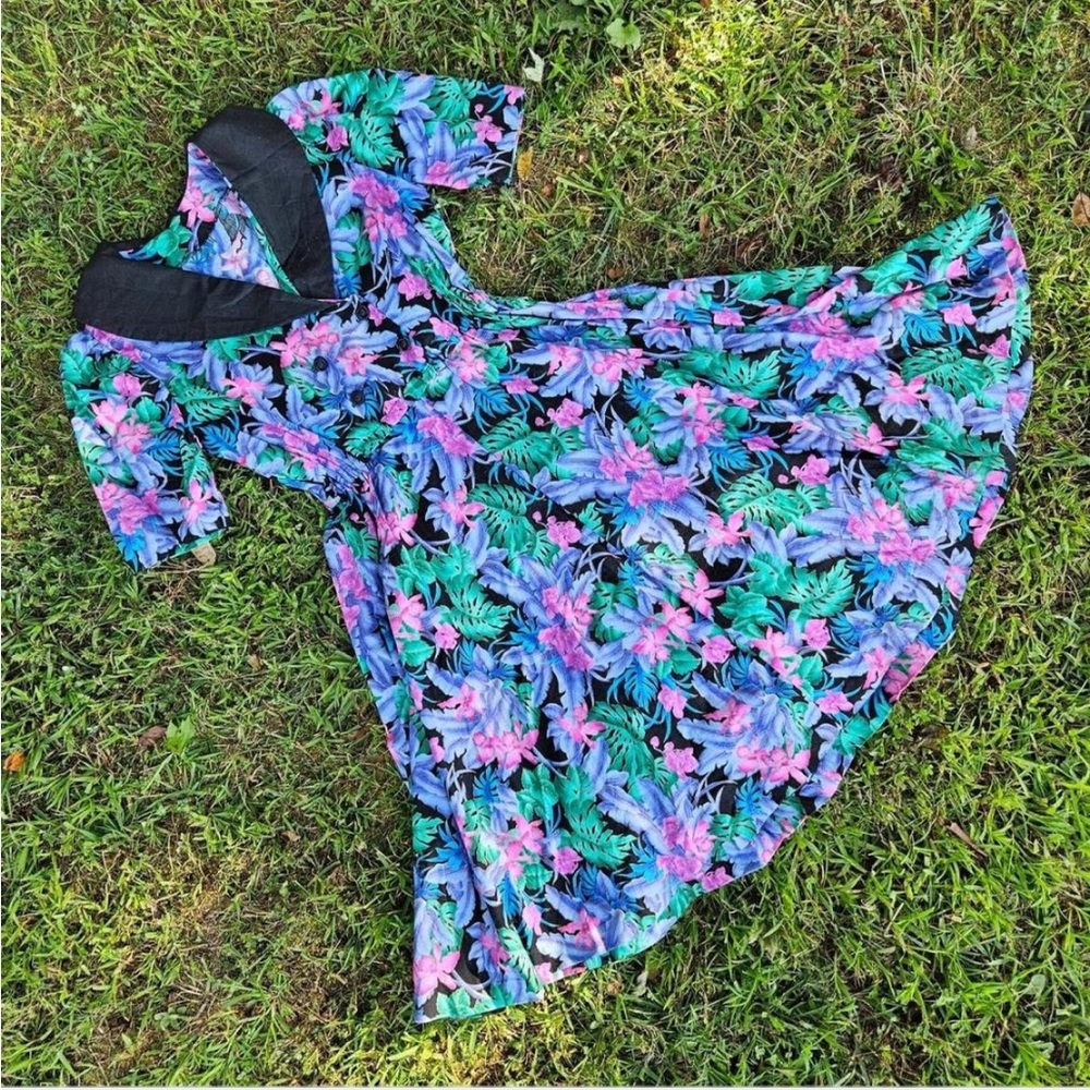 Handmade 1980s midi dress with oversized collar.